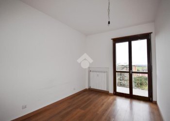 Appartamento Via Alcide de Gasperi, Ivrea - foto 7