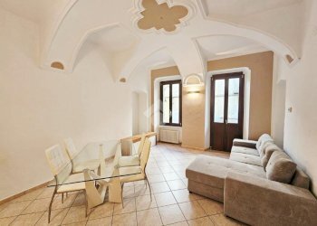 Two-room apartment Via Castellazzo, Ivrea - photo 3