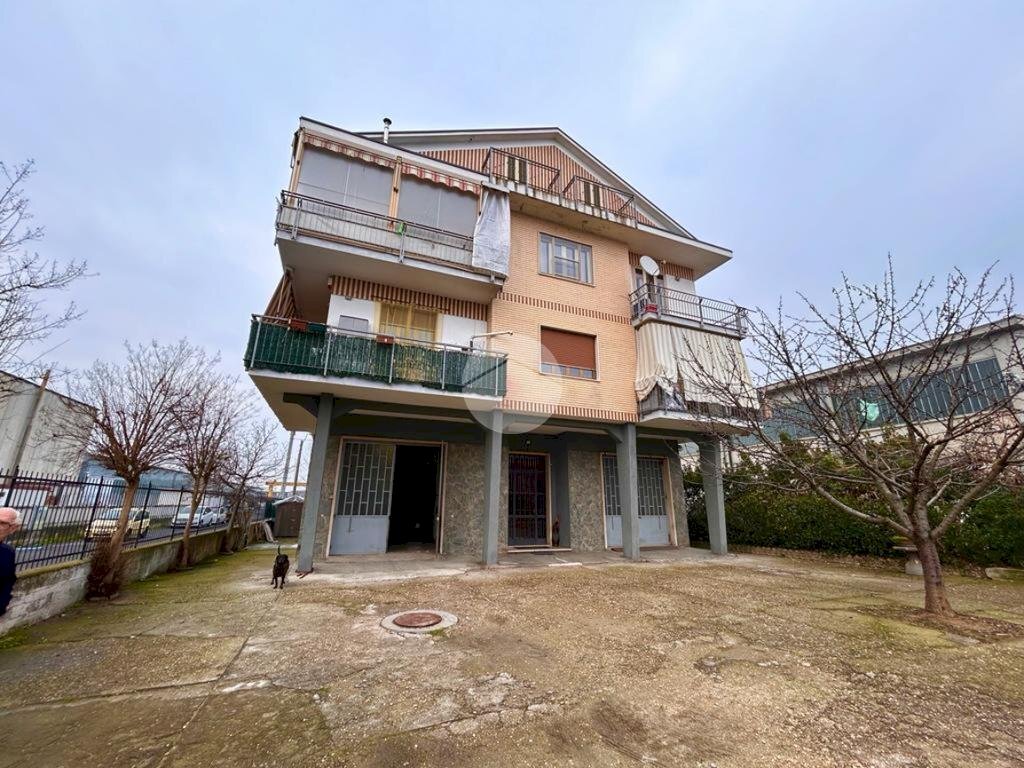 Bilocale Via Savona, La Loggia - foto 1