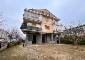 Bilocale Via Savona, La Loggia - foto 1