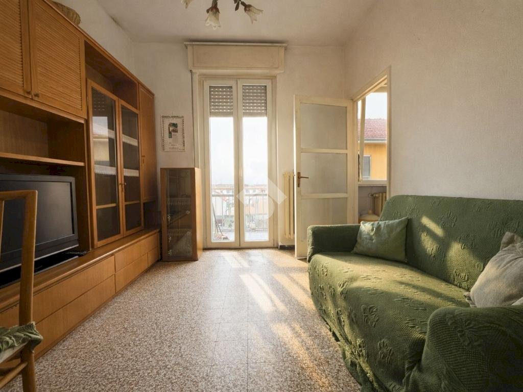 Three-room apartment Via Q. Ballara, Cameri - photo 3