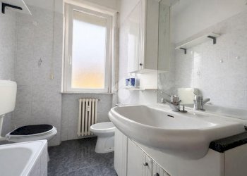 Three-room apartment Via Q. Ballara, Cameri - photo 7