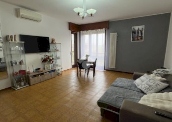 Three-room apartment Via vescovo garibaldo, Inzago - photo 1