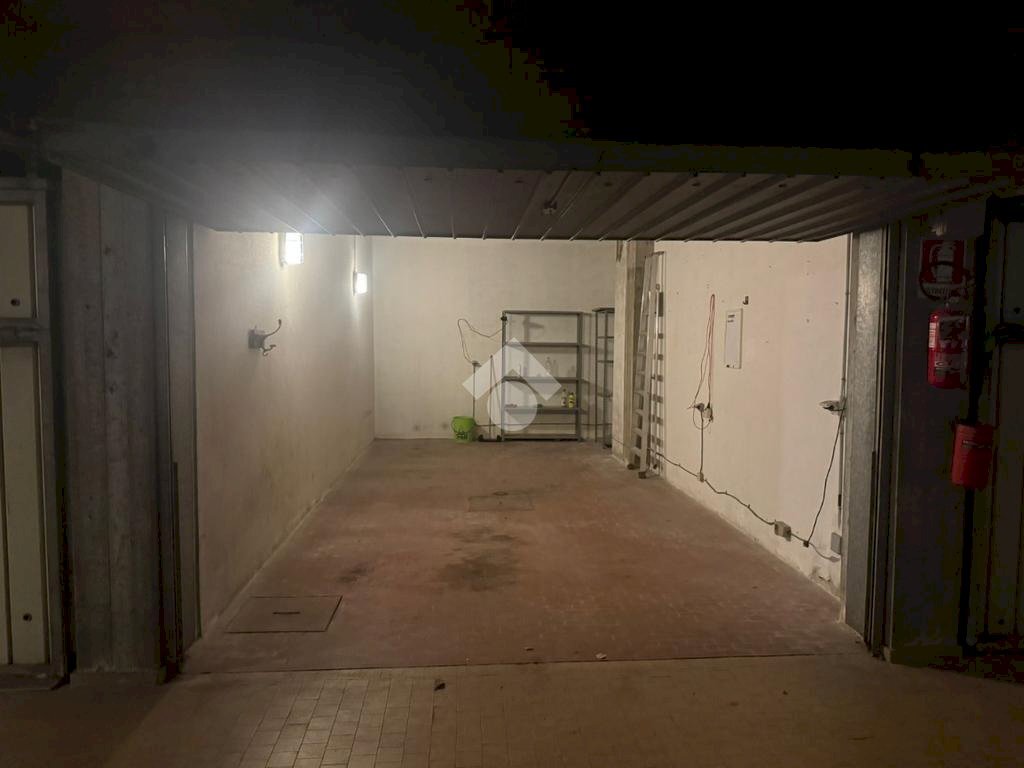 Box Via Acquarone, Genova (zona Castelletto) - foto 2