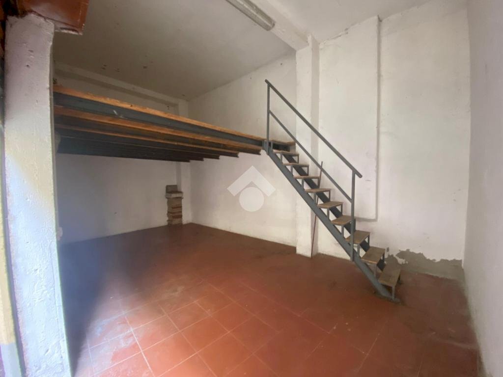 Box Via Corsico, Milano (zona Porta Genova) - foto 2