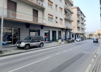 Negozio Ovada, Ovada - foto 1