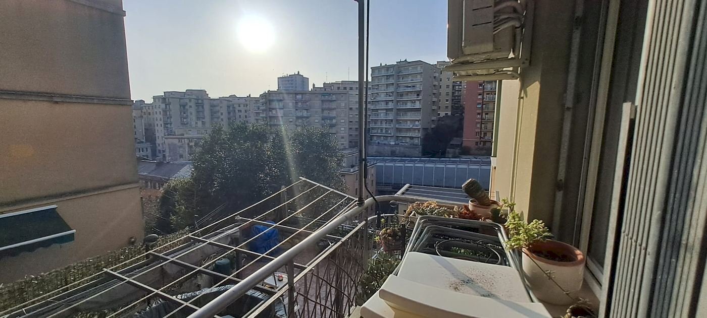 Monolocale via San Bartolomeo del Fossato, Genova (zona Sampierdarena) - foto 1