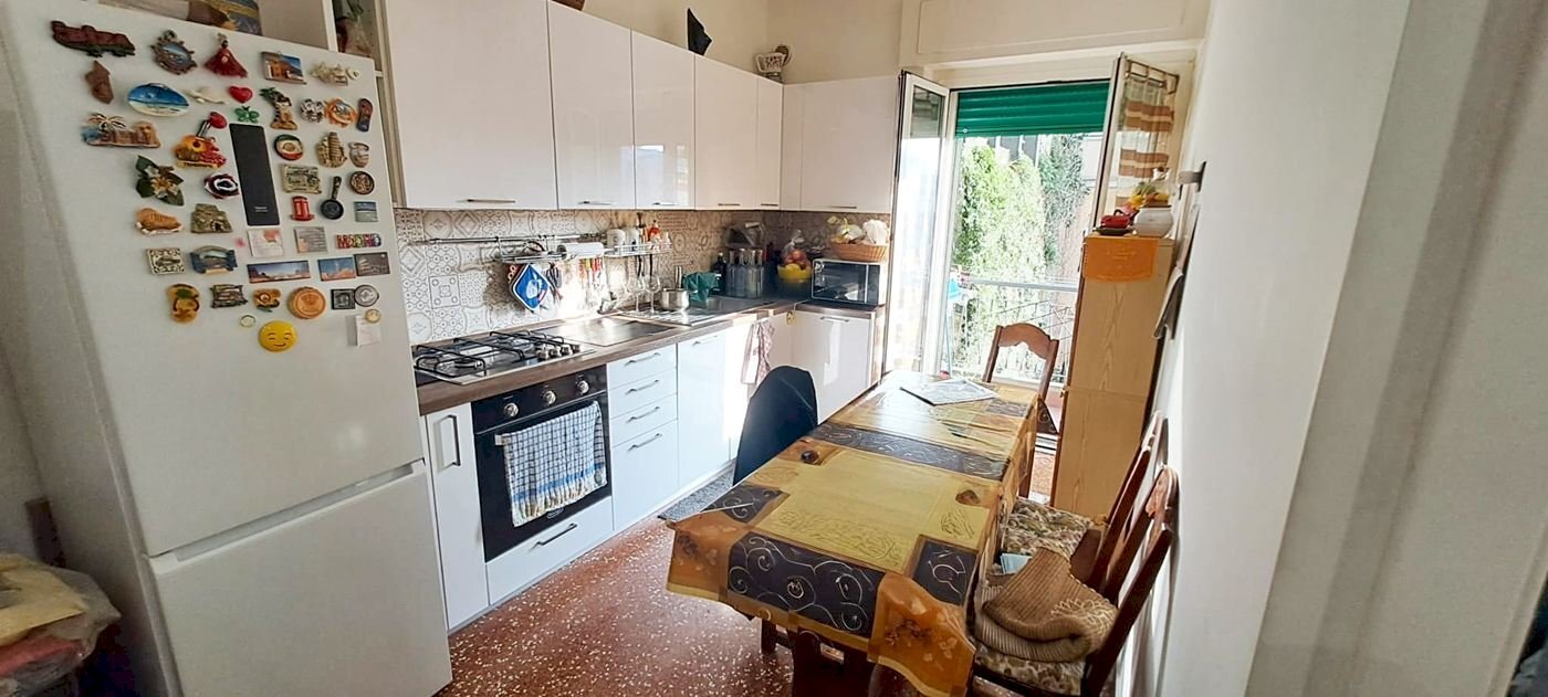 Monolocale via San Bartolomeo del Fossato, Genova (zona Sampierdarena) - foto 2