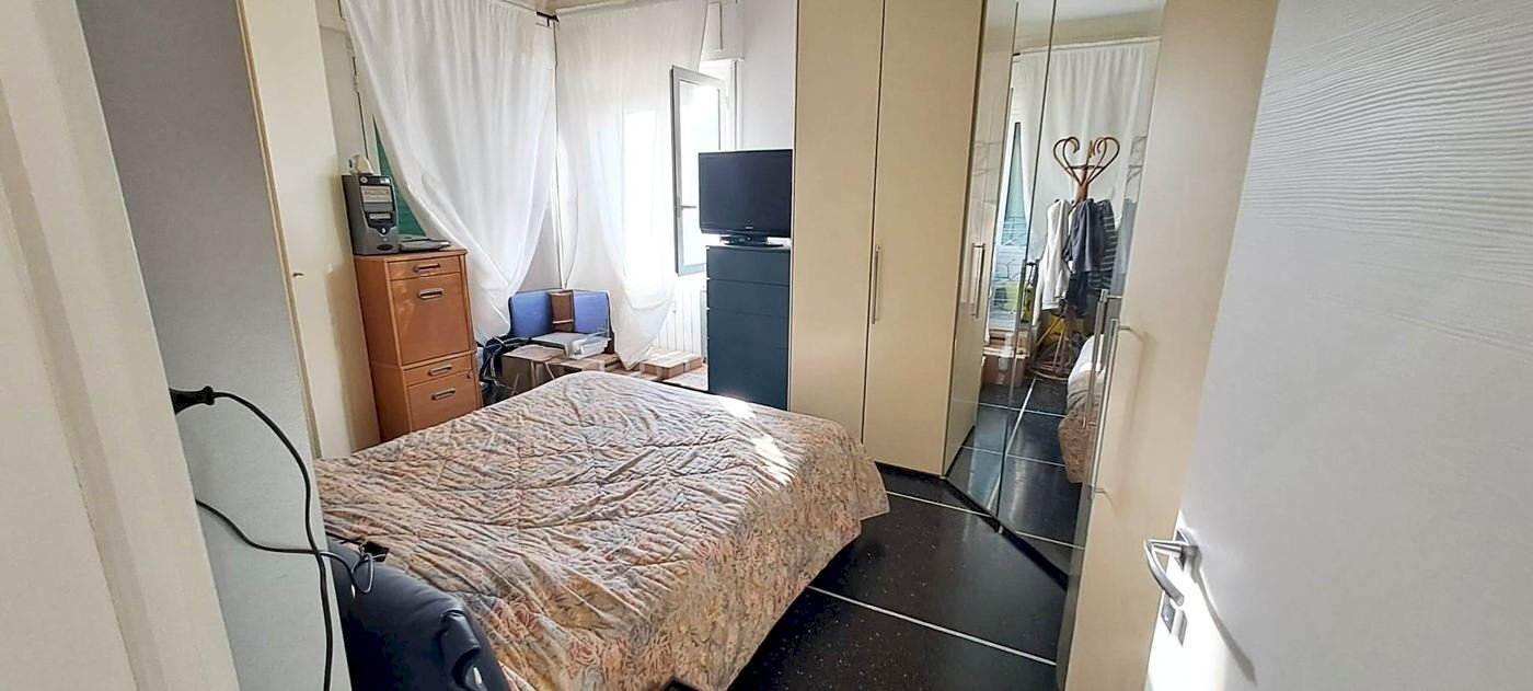 Monolocale via San Bartolomeo del Fossato, Genova (zona Sampierdarena) - foto 3