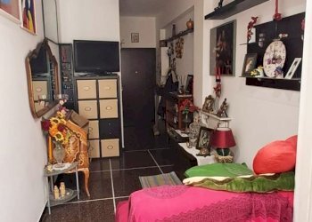 Monolocale via San Bartolomeo del Fossato, Genova (zona Sampierdarena) - foto 11