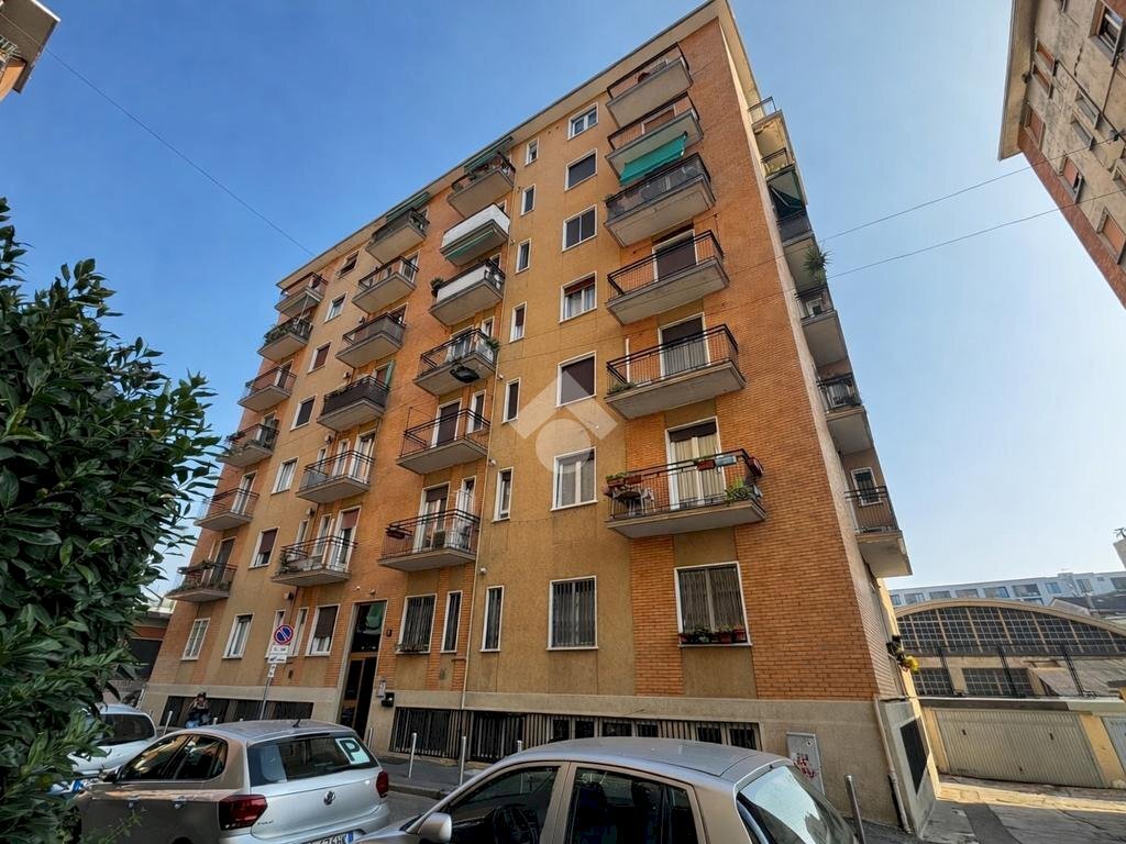 Three-room apartment Via Monte Lungo, Milano (neighborhood Turro) - photo 2