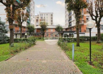 Bilocale Viale Legioni Romane, Milano (zona Bande Nere) - foto 2