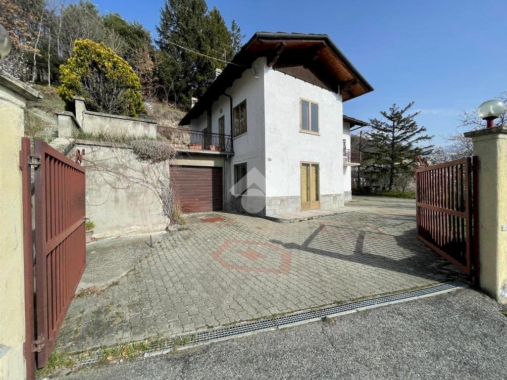 Villa Regione Duvet, Aosta - photo 1