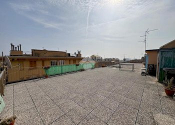 Quadrilocale Via de cavero, Genova (zona Cornigliano) - foto 1