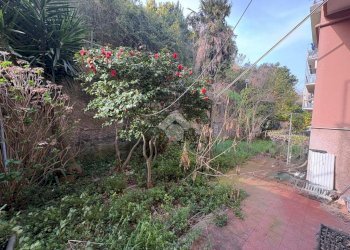 Trilocale Via Guido Agosti, Genova (zona Cornigliano) - foto 1