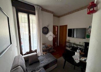 Bilocale Via Edmondo de Amicis, Novara - foto 1