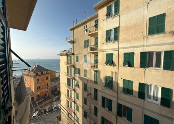 Trilocale Via Enrico Morselli, Genova (zona Voltri) - foto 1