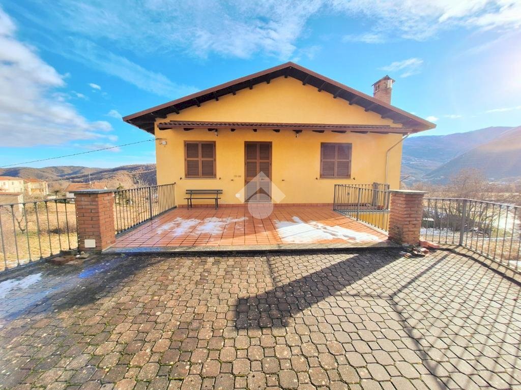 Villa Sp 100, Fabbrica Curone - foto 1