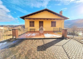 Villa Sp 100, Fabbrica Curone - foto 1