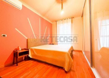 WhatsApp Image 2025-04-10 at 11.49.15 (4).jpeg - Appartamento Via Papa Giovanni XXIII, Desenzano del Garda - foto 5