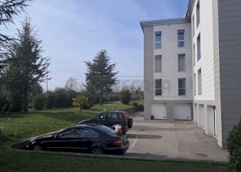 WhatsApp Image 2025-04-10 at 11.49.20 (3).jpeg - Appartamento Via Papa Giovanni XXIII, Desenzano del Garda - foto 15