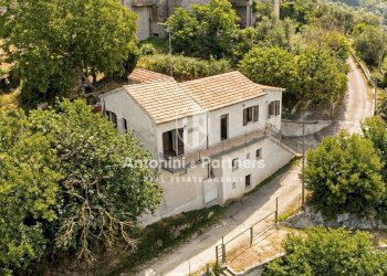 la casa di greg 23.jpg - Casa indipendente Strada Provinciale 421 421, Massa Martana - foto 1