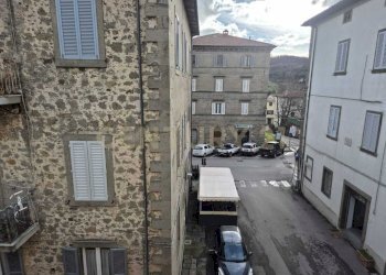 foto affaccio sulla strada.jpeg - Attico Via Isidoro Maggi, Arcidosso - foto 15