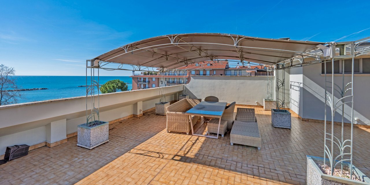 1.jpg - Attico Viale Europa 5, San Bartolomeo al Mare - foto 1