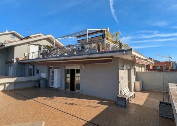 PXL_20260221_085234535.jpg - Attico Viale Europa 5, San Bartolomeo al Mare - foto 20