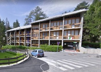 Three-room apartment Via Verdi, 2, Bardonecchia - photo 1