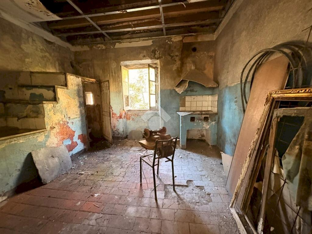 Four-room apartment Via Piccarello, Sant'Olcese - photo 2