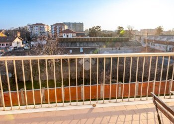 Three-room apartment Via N. Bixio, Beinasco - photo 16