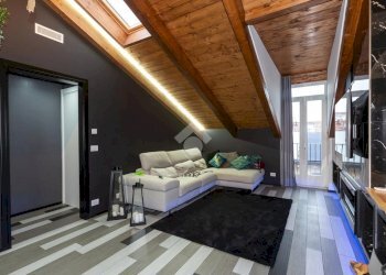 Three-room apartment Via G. Galilei, Beinasco - photo 8