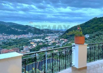 Villa Case sparse di caperana, 17 
 Chiavari, Chiavari - foto 2