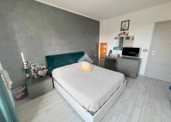 Four-room apartment Via San Pietro V. L., Pinerolo - photo 6