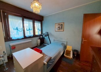 camera da letto - Trilocale Via Passo di Badignana 16, Parma (zona San Lazzaro) - foto 16