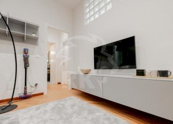 384627887.jpg - Trilocale Via Giovanni Amendola 12, Bologna (zona Centro Storico) - foto 2