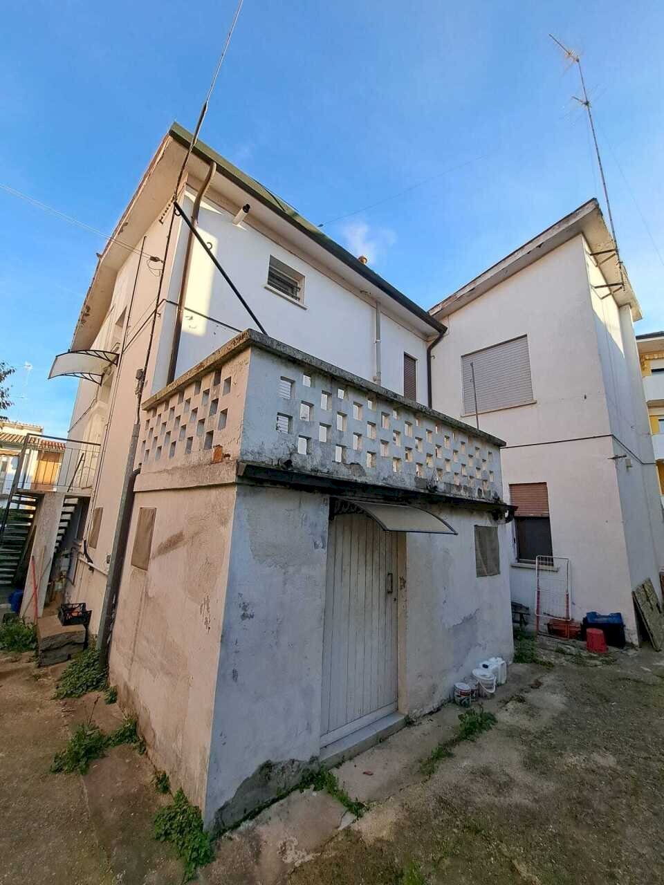 ESTERNO - Casa indipendente via Mameli  27, Rovigo - foto 3