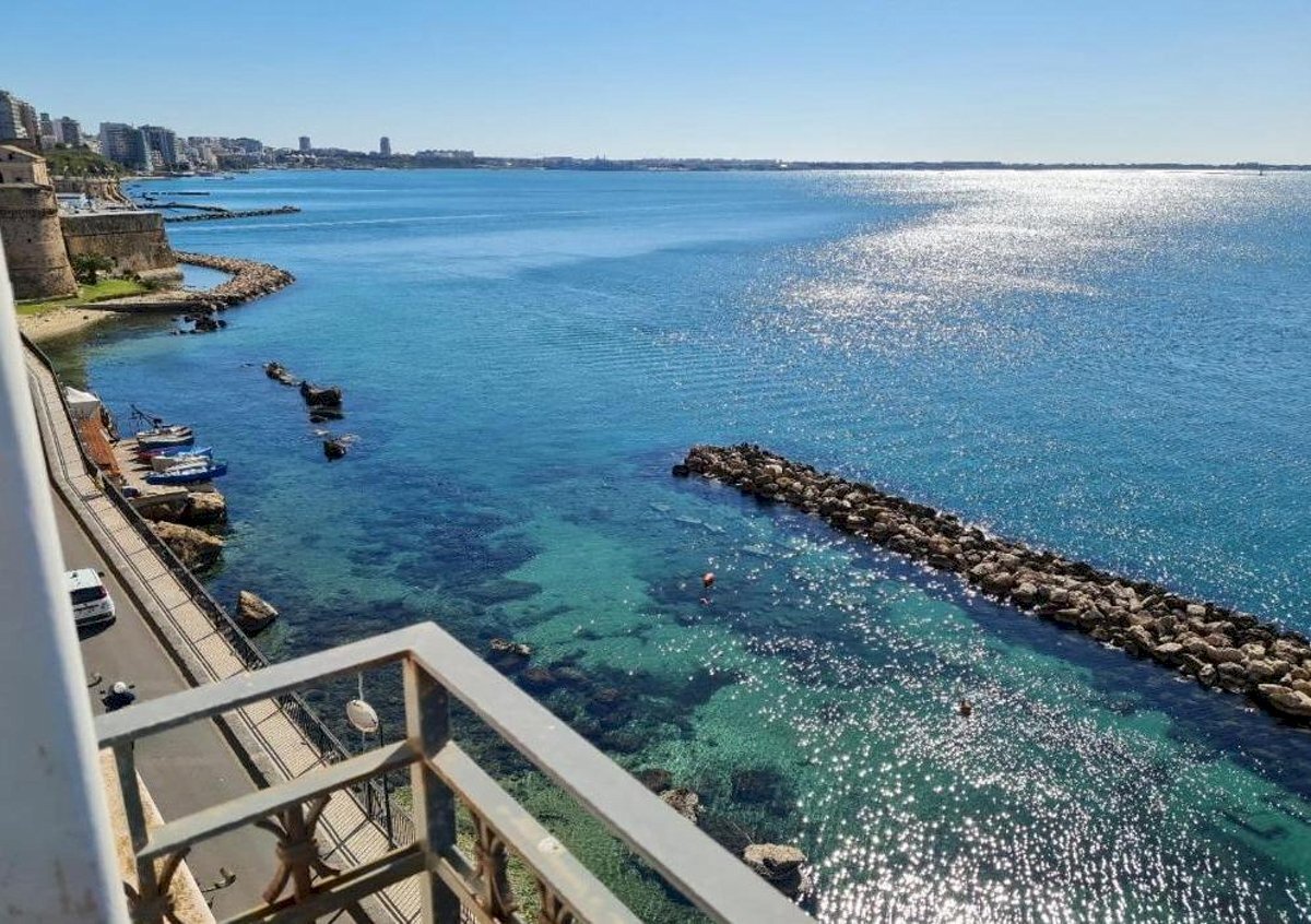 viste - Stable - Palace Via Giovanni Paisiello 56, Taranto - photo 1