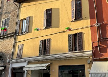 Facciata - Locale Commerciale via Emilia, 146, Imola - foto 14