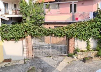 Cortile - Casa semi indipendente Via Grandis, Borgo San Dalmazzo - foto 5