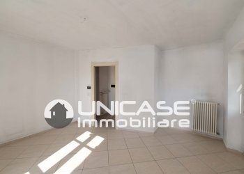 Two-room apartment piazza Castelvecchio, 4, Bricherasio - photo 8