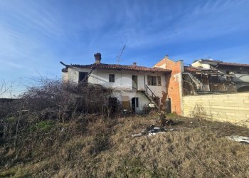 Rustic Strada del Santuario, Caramagna Piemonte - photo 2