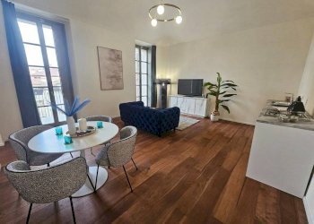 Four-room apartment Torino, via San Francesco da Paola, Torino (neighborhood Centro) - photo 1