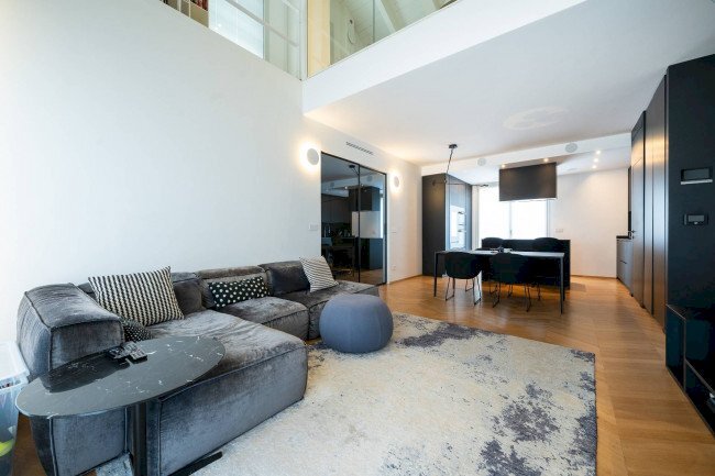 Attic Torino (neighborhood San Salvario) - photo 3