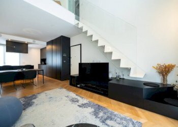 Attic Torino (neighborhood San Salvario) - photo 4