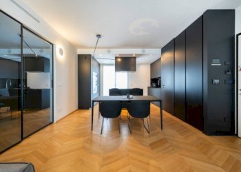 Attic Torino (neighborhood San Salvario) - photo 5