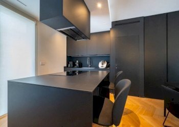 Attic Torino (neighborhood San Salvario) - photo 8