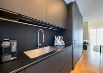 Attic Torino (neighborhood San Salvario) - photo 10