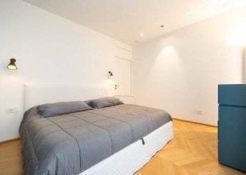 Attic Torino (neighborhood San Salvario) - photo 17